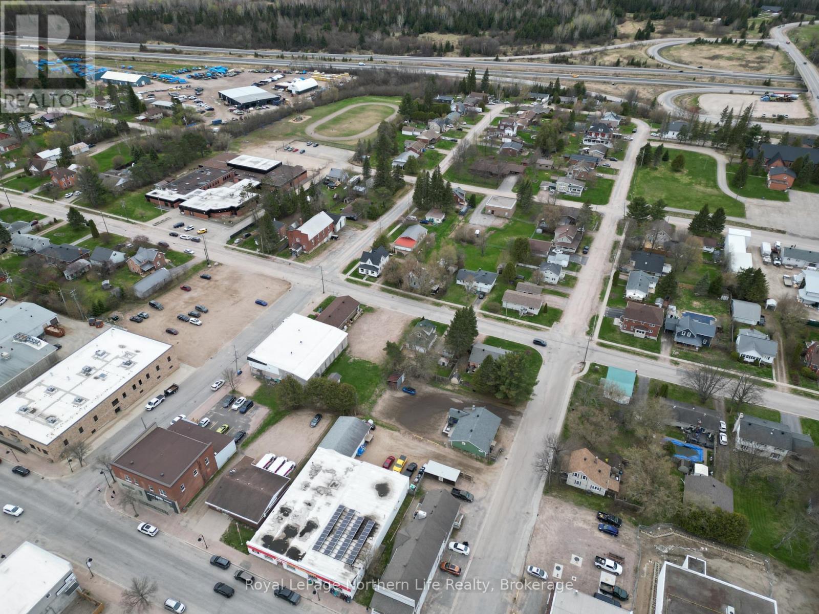 












493 MAIN STREET

,
Powassan,




Ontario
P0H1Z0

