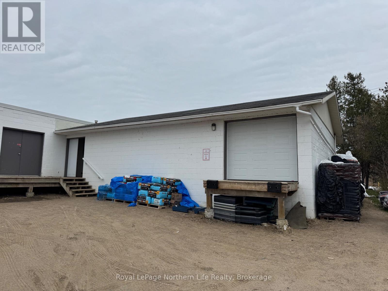 












493 MAIN STREET

,
Powassan,




Ontario
P0H1Z0

