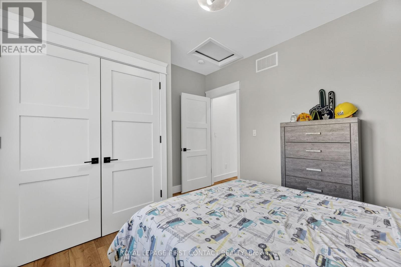 












144 ARLYNN CRESCENT

,
Penetanguishene,




Ontario
L9M2G9


