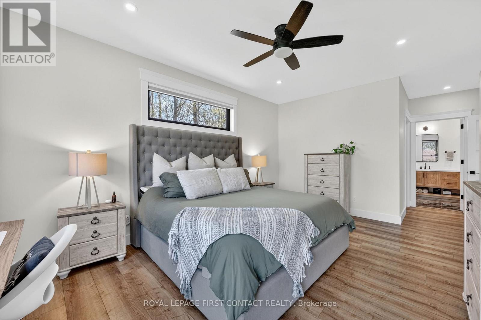 












144 ARLYNN CRESCENT

,
Penetanguishene,




Ontario
L9M2G9

