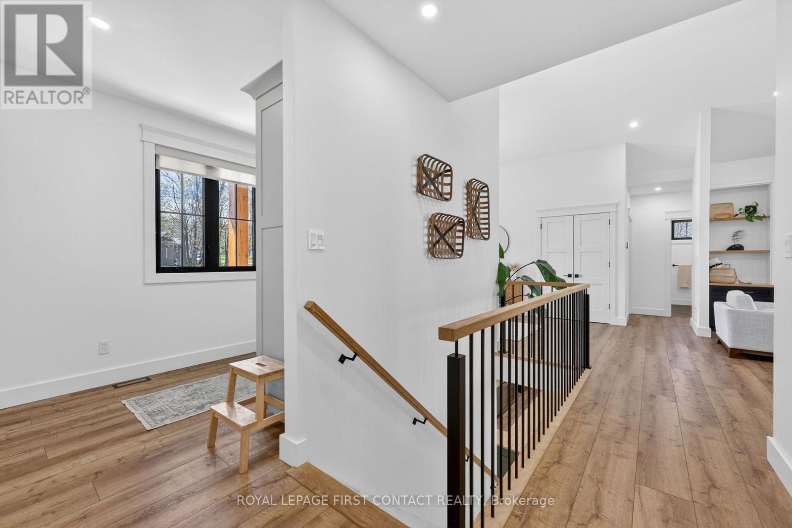 












144 ARLYNN CRESCENT

,
Penetanguishene,




Ontario
L9M2G9

