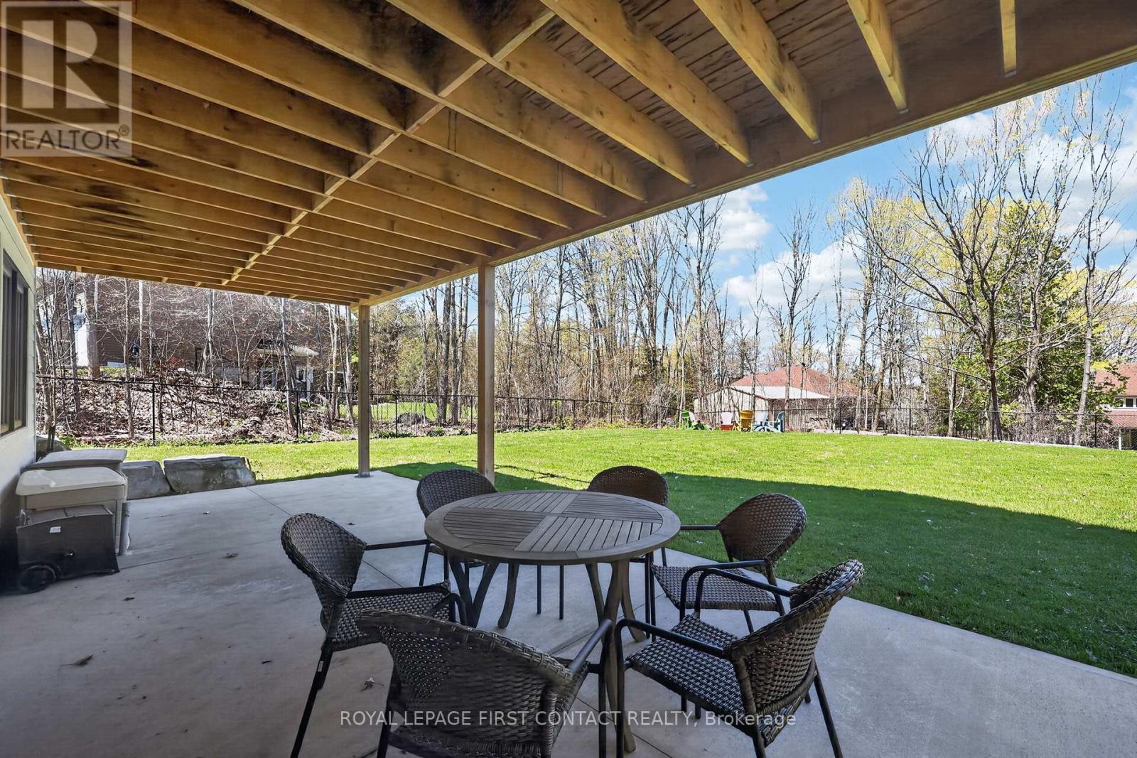 












144 ARLYNN CRESCENT

,
Penetanguishene,




Ontario
L9M2G9

