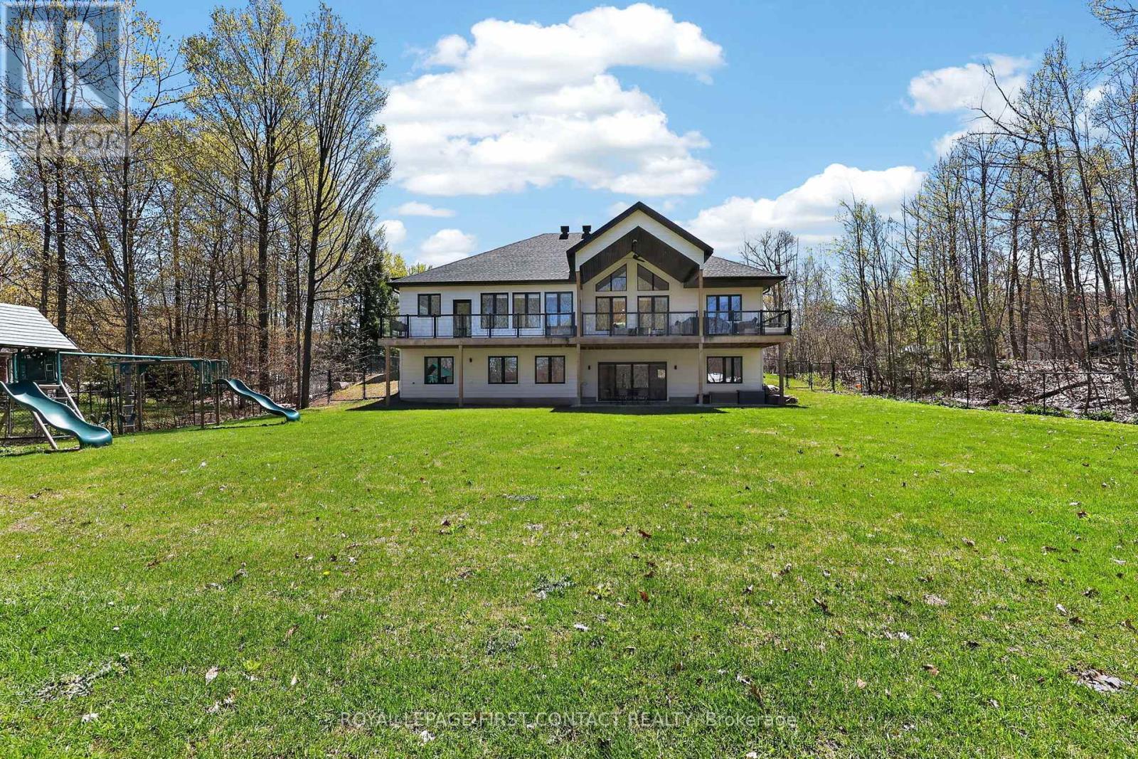 












144 ARLYNN CRESCENT

,
Penetanguishene,




Ontario
L9M2G9

