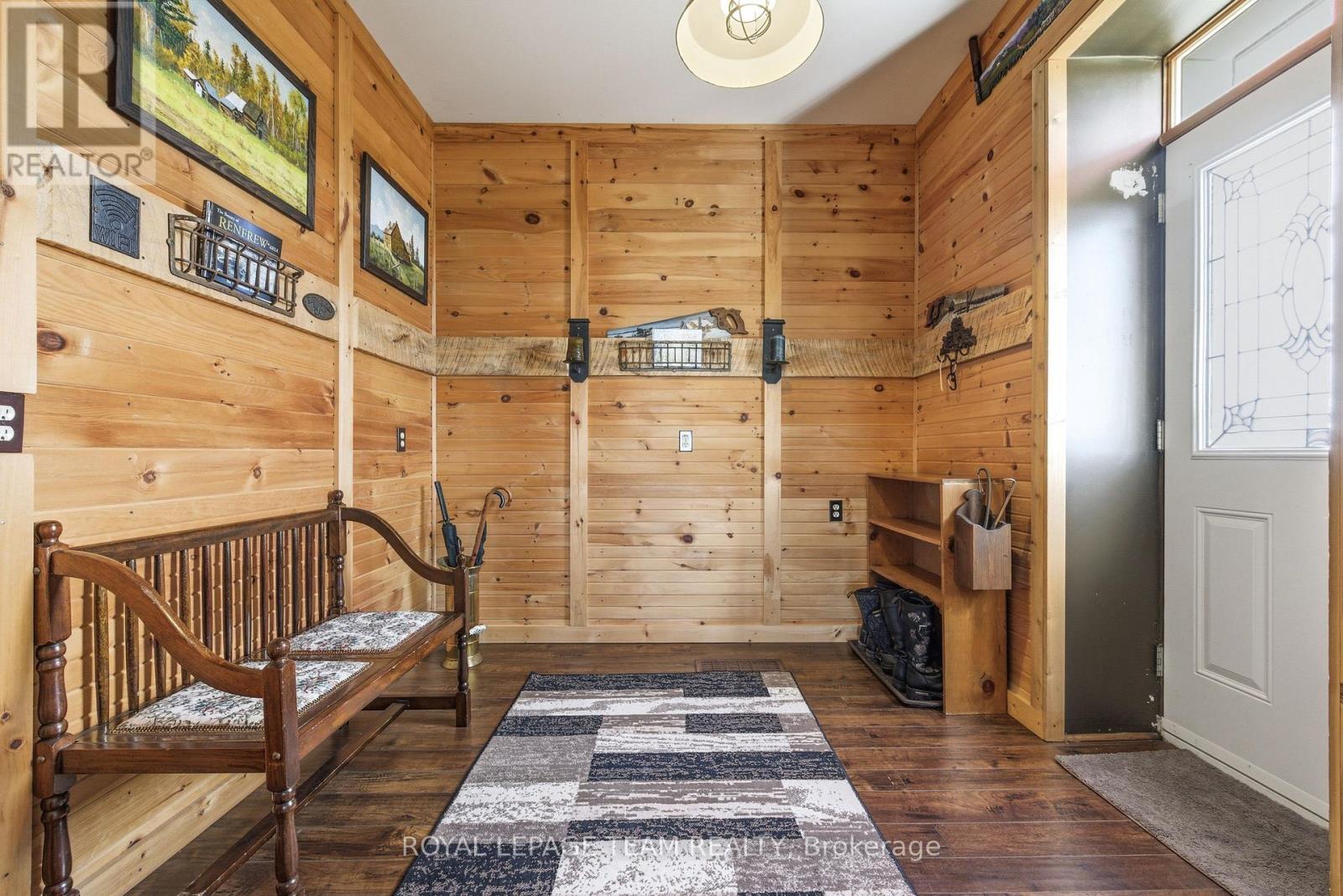 












263 GARDEN OF EDEN ROAD

,
Horton,




Ontario
K7V3Z8

