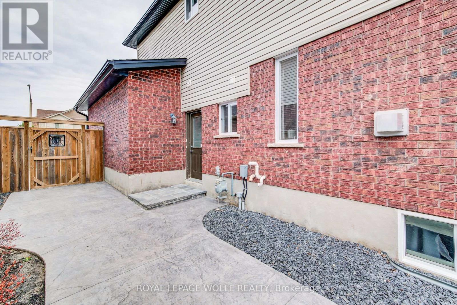 












187 BROOKMEAD STREET

,
Woolwich,




Ontario
N3B0A2

