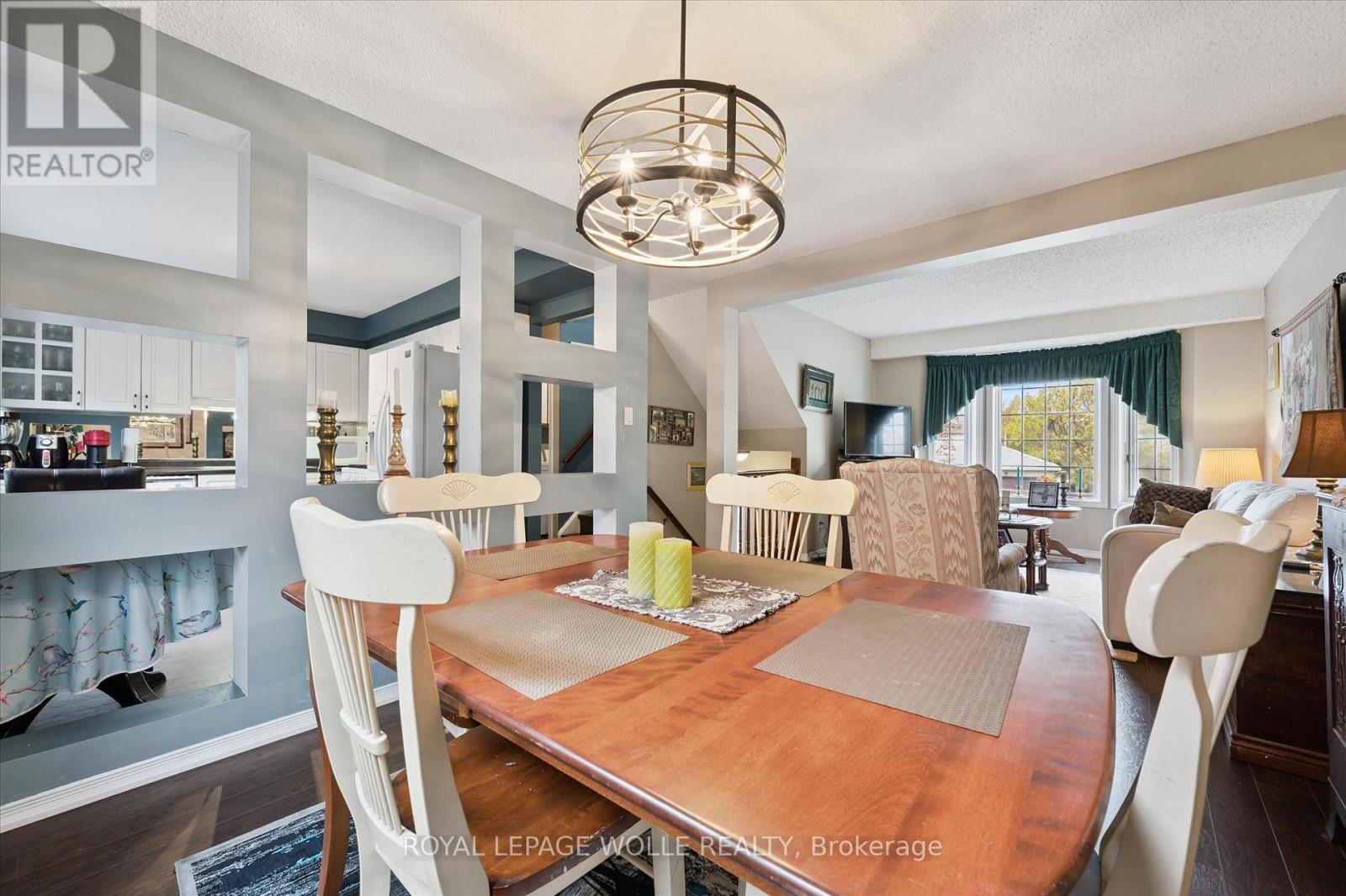 












203 BAKER STREET

,
Waterloo,




Ontario
N2T2L8

