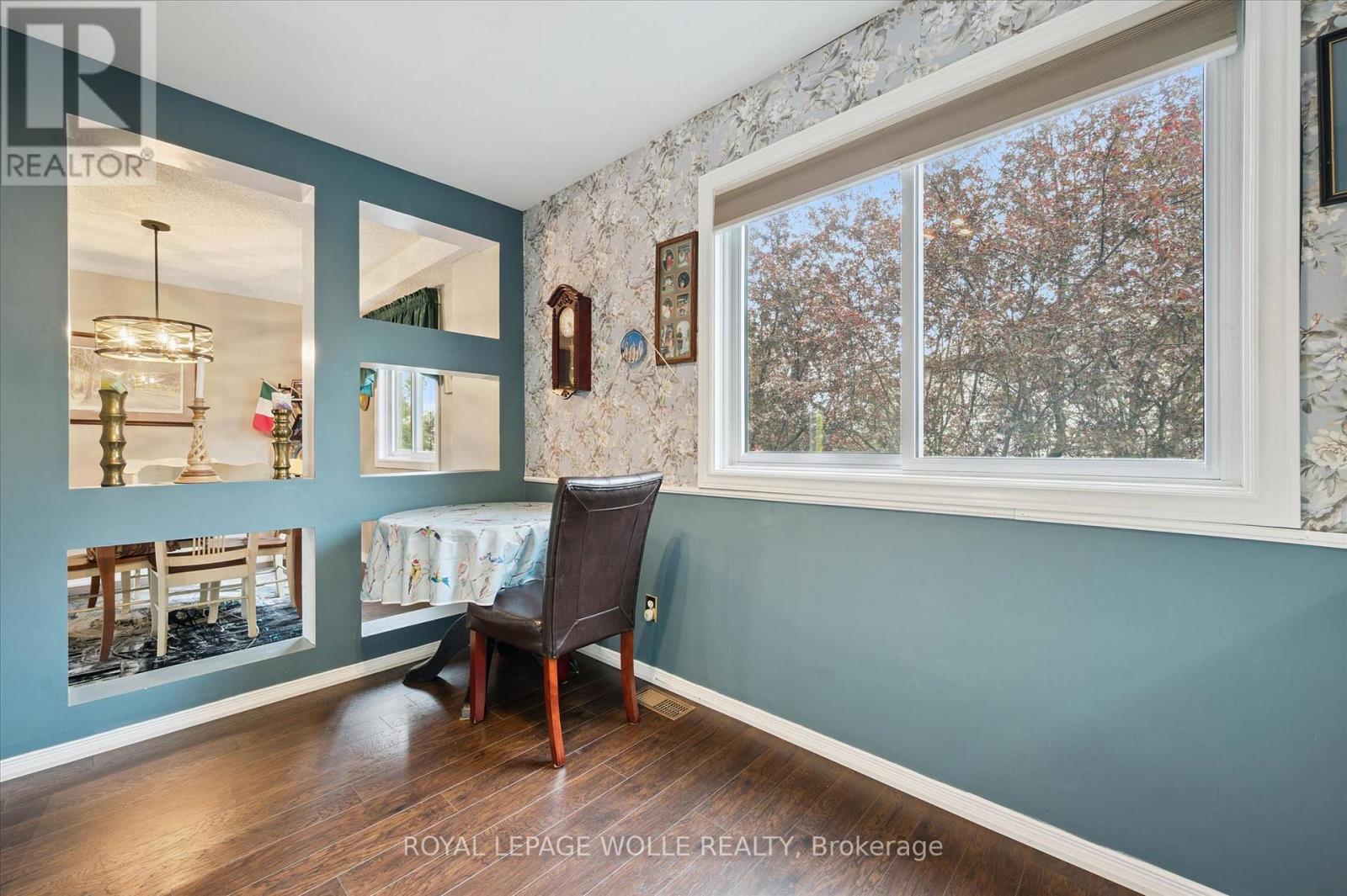 












203 BAKER STREET

,
Waterloo,




Ontario
N2T2L8

