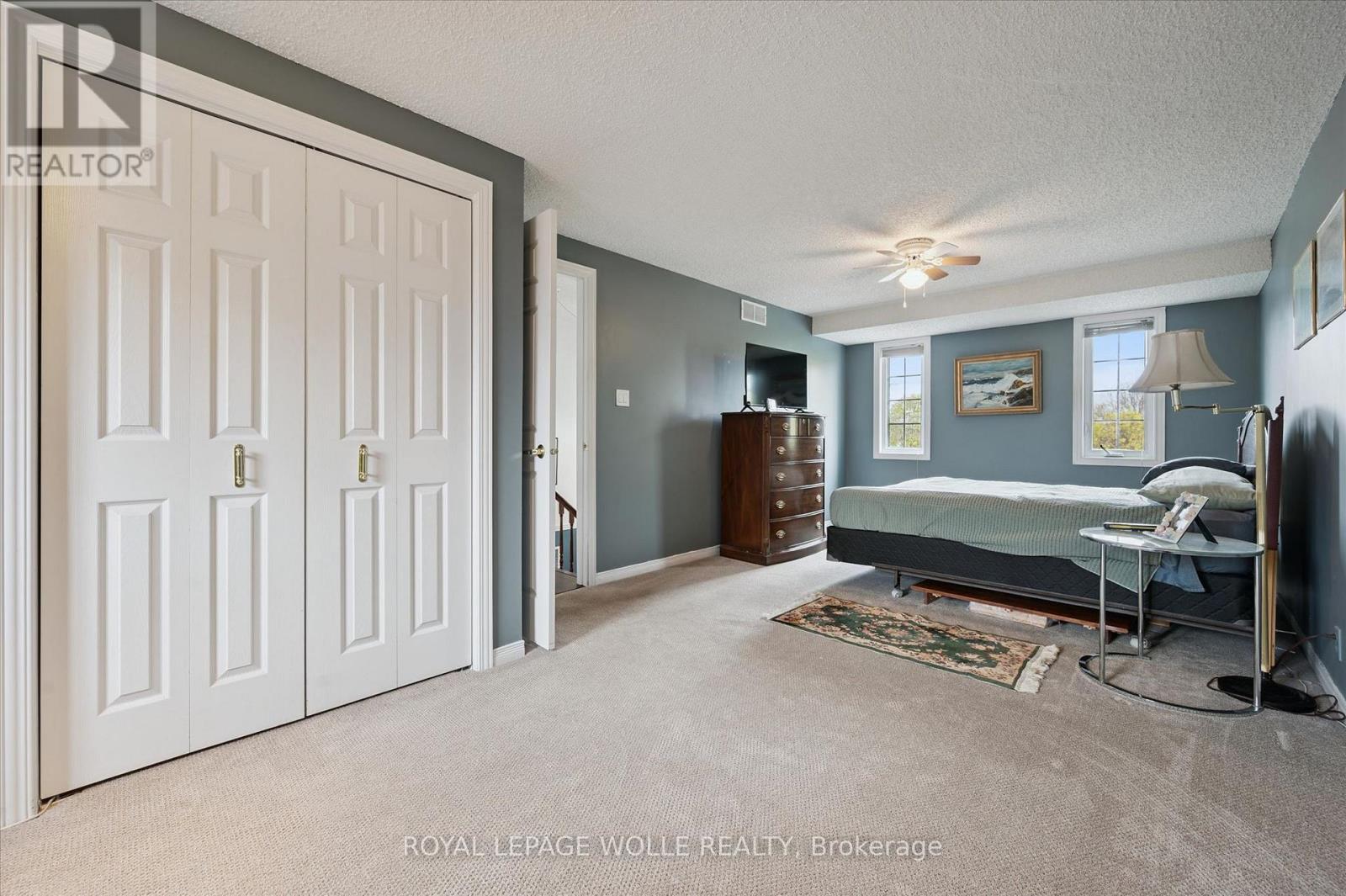 












203 BAKER STREET

,
Waterloo,




Ontario
N2T2L8


