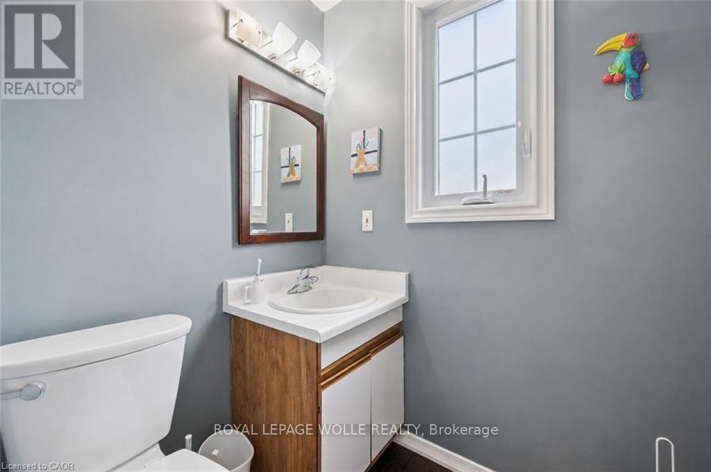 












203 BAKER STREET

,
Waterloo,




Ontario
N2T2L8

