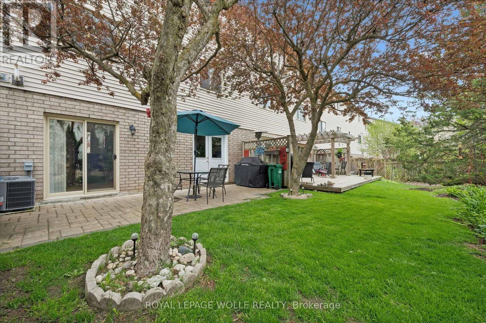 












203 BAKER STREET

,
Waterloo,




Ontario
N2T2L8

