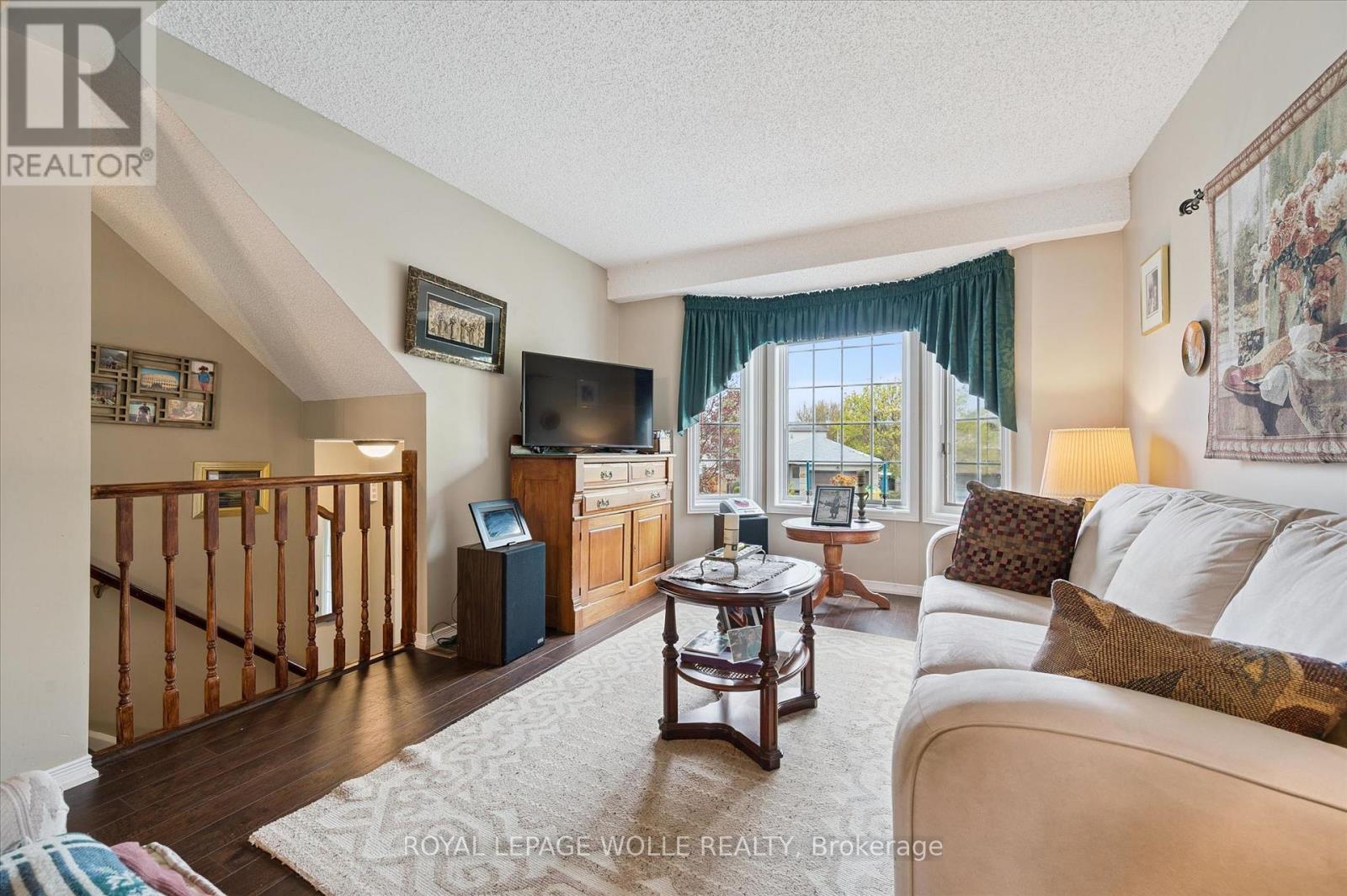 












203 BAKER STREET

,
Waterloo,




Ontario
N2T2L8

