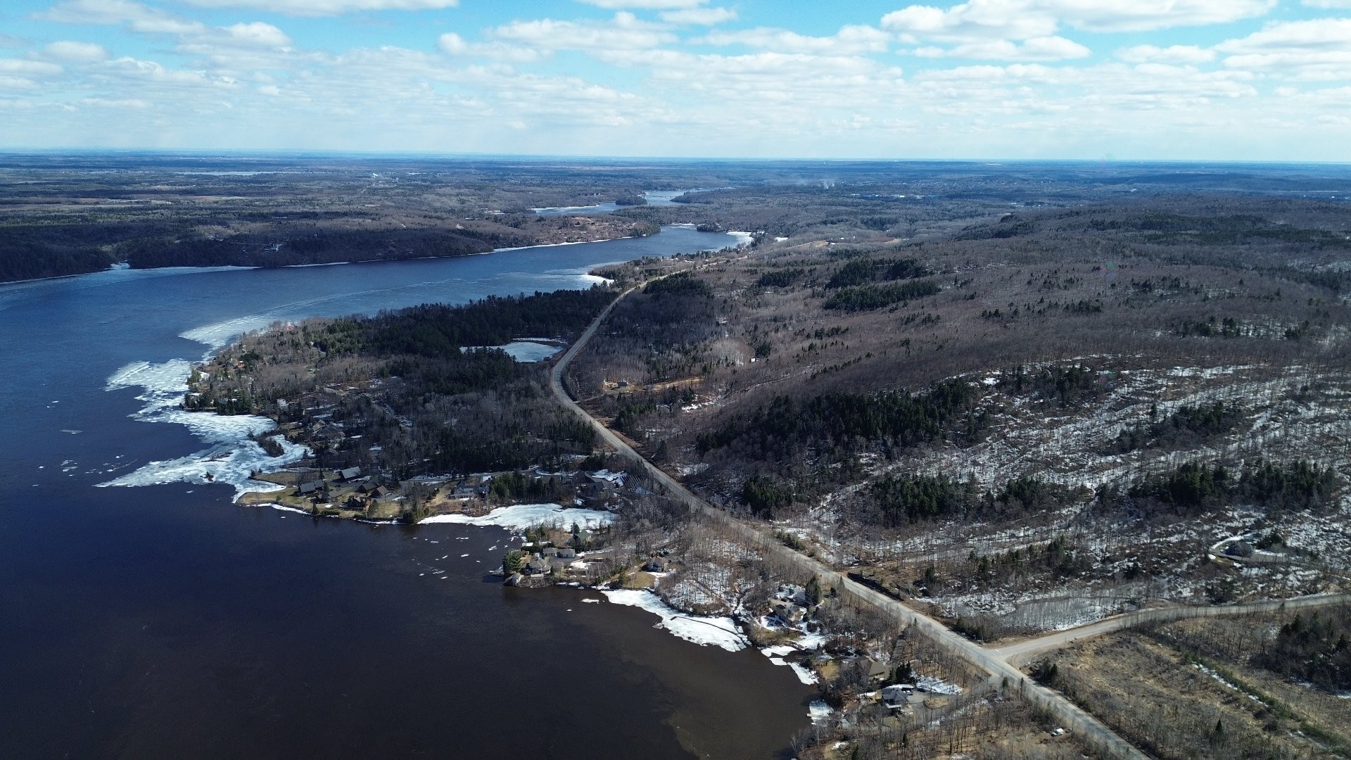 









54


Ch. de St-Jean-des-Piles

,
Shawinigan,







QC
G0X2V0

