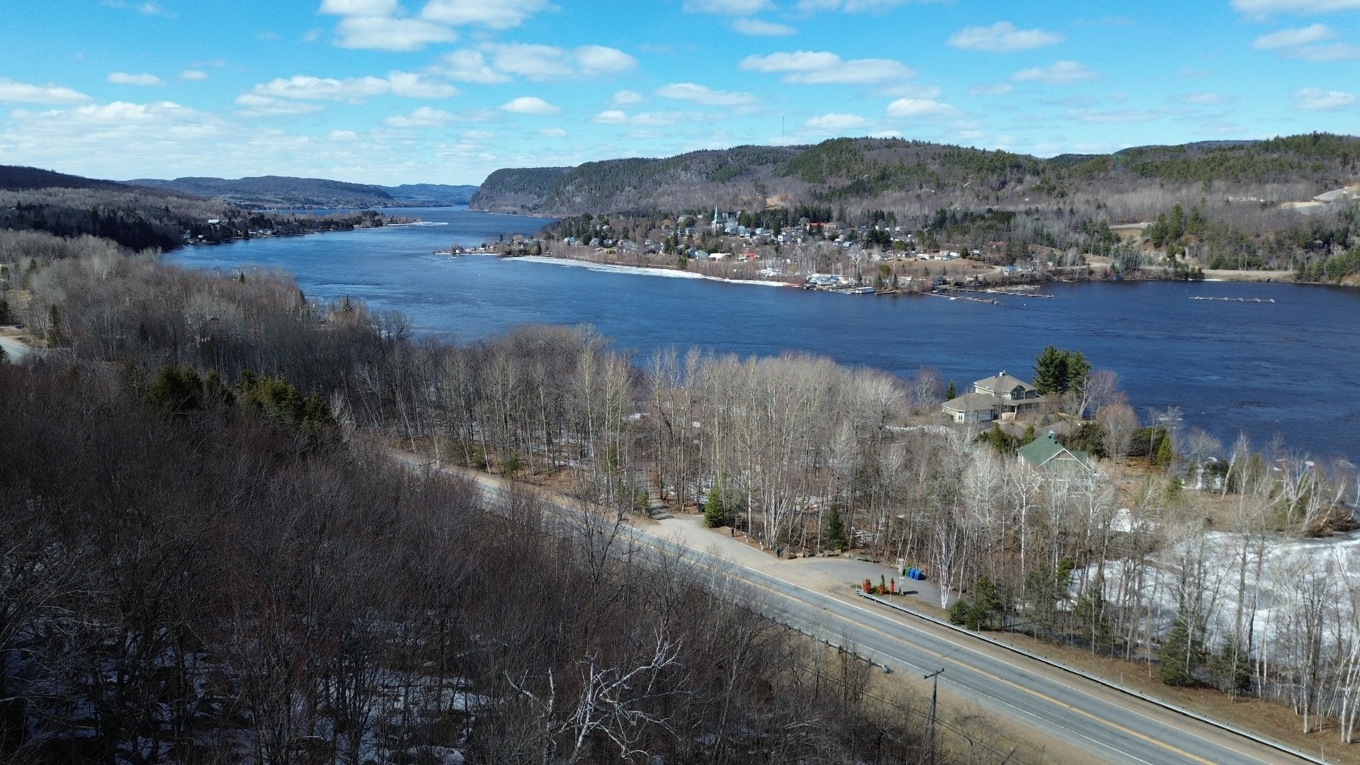 









54


Ch. de St-Jean-des-Piles

,
Shawinigan,







QC
G0X2V0

