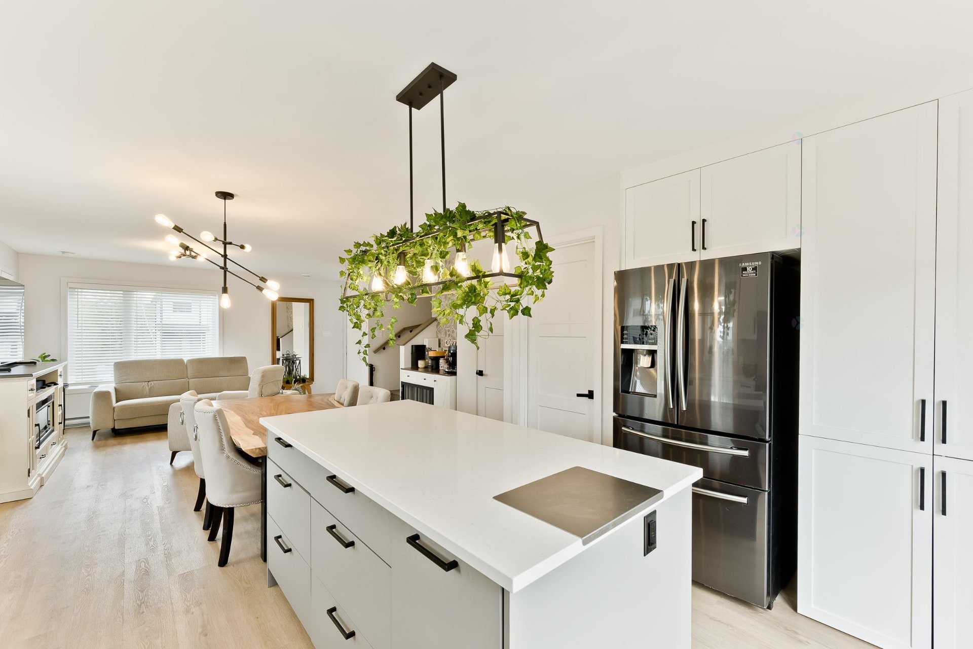 









500


Rue des Oiseaux-de-Neige

,
Sherbrooke (Les Nations),




QC
J1H0P7

