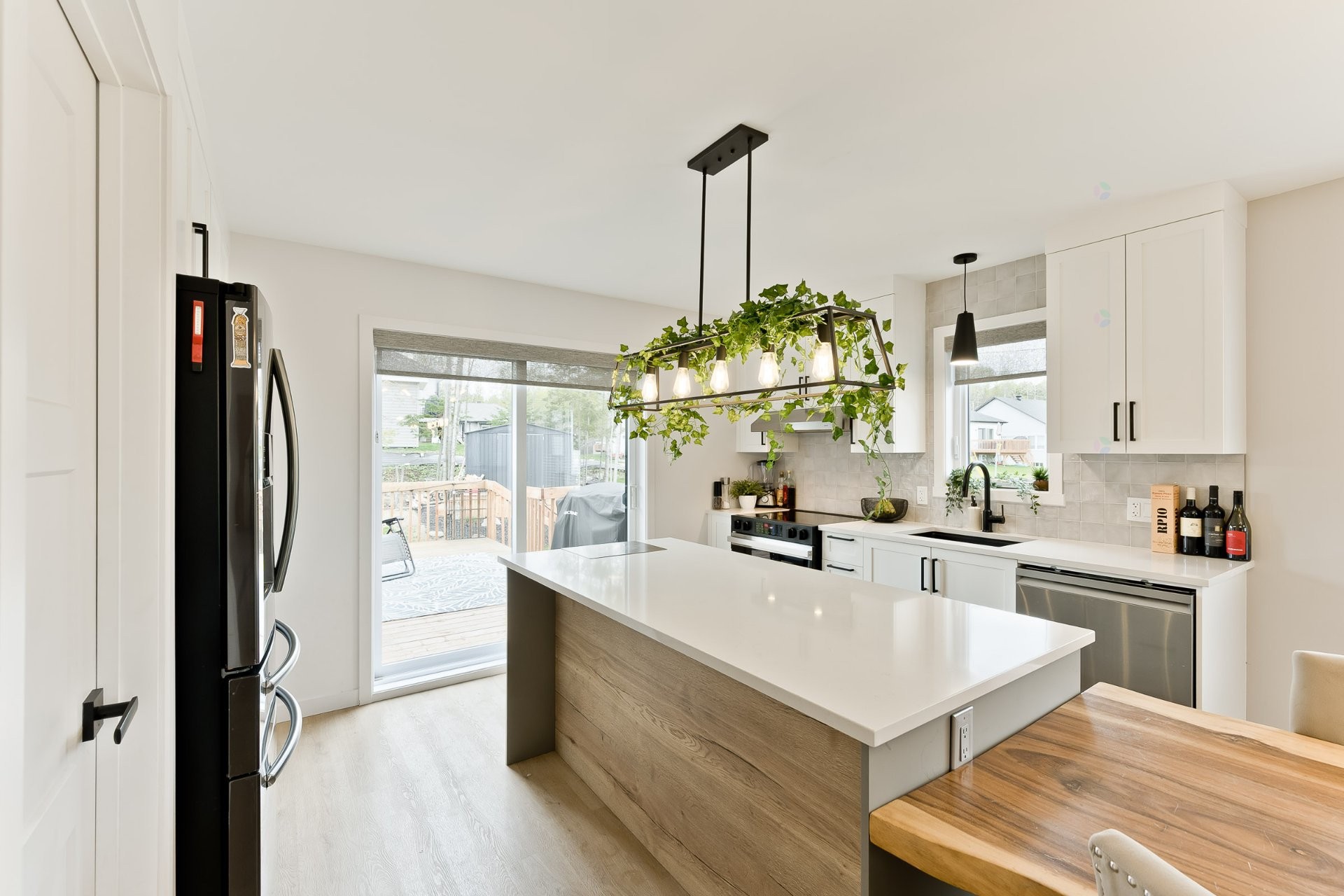 









500


Rue des Oiseaux-de-Neige

,
Sherbrooke (Les Nations),




QC
J1H0P7

