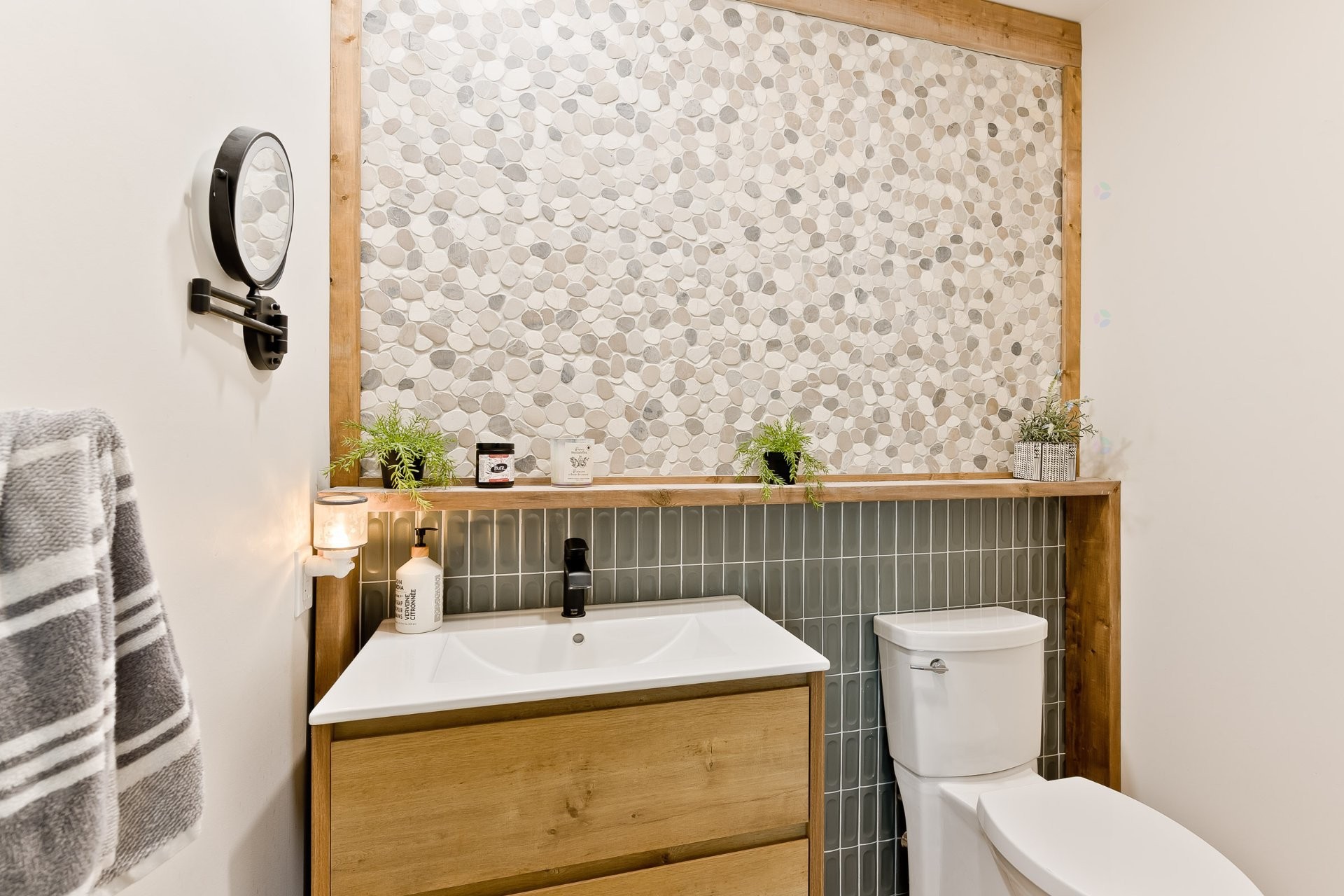 









500


Rue des Oiseaux-de-Neige

,
Sherbrooke (Les Nations),




QC
J1H0P7

