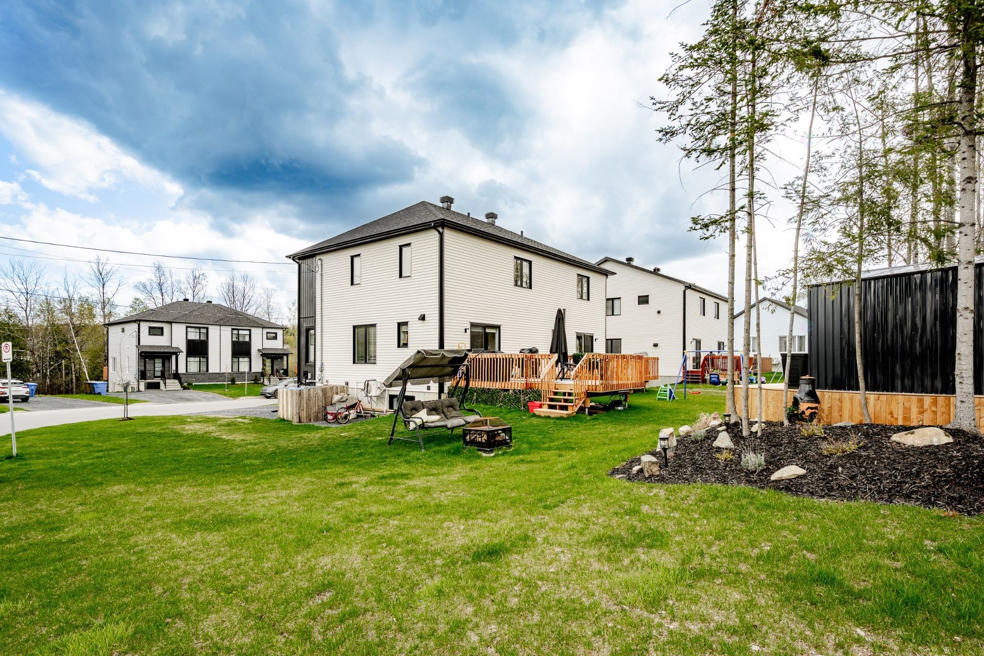 









500


Rue des Oiseaux-de-Neige

,
Sherbrooke (Les Nations),




QC
J1H0P7

