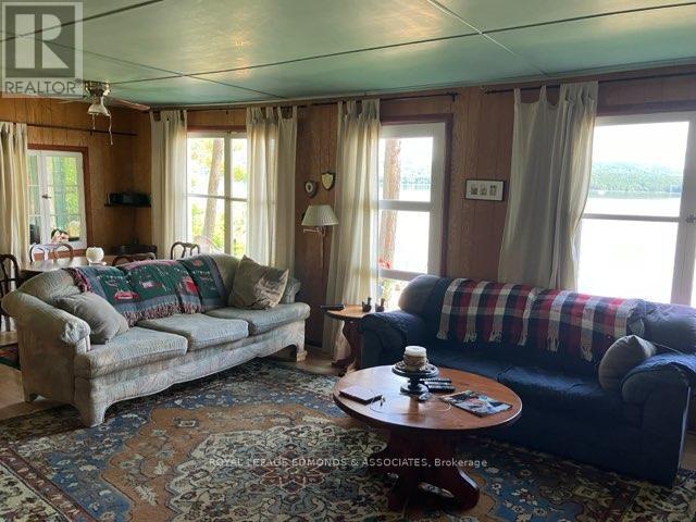 












544 ROCKY POINT LANE

,
Deep River,




Ontario
K0J1P0

