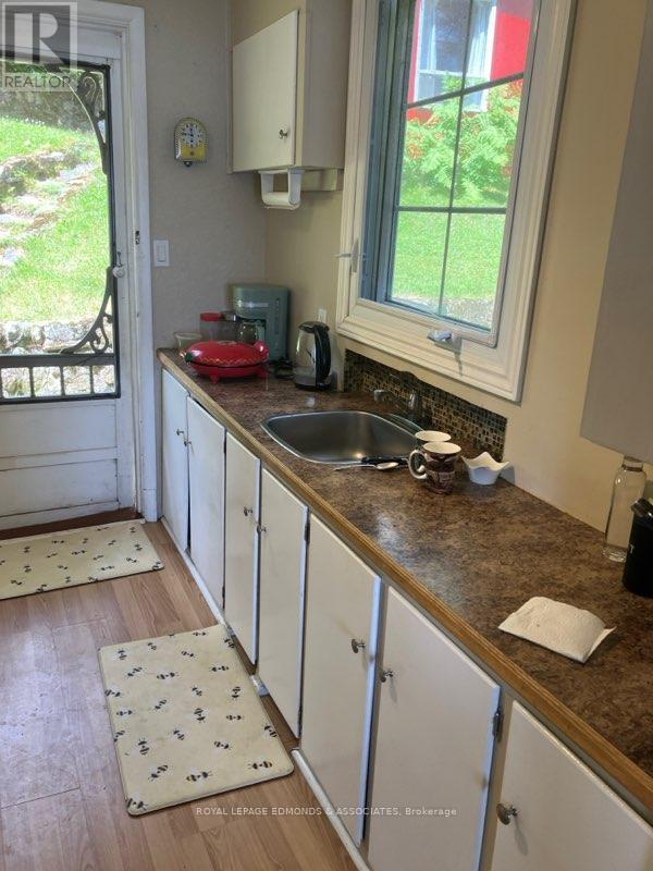 












544 ROCKY POINT LANE

,
Deep River,




Ontario
K0J1P0

