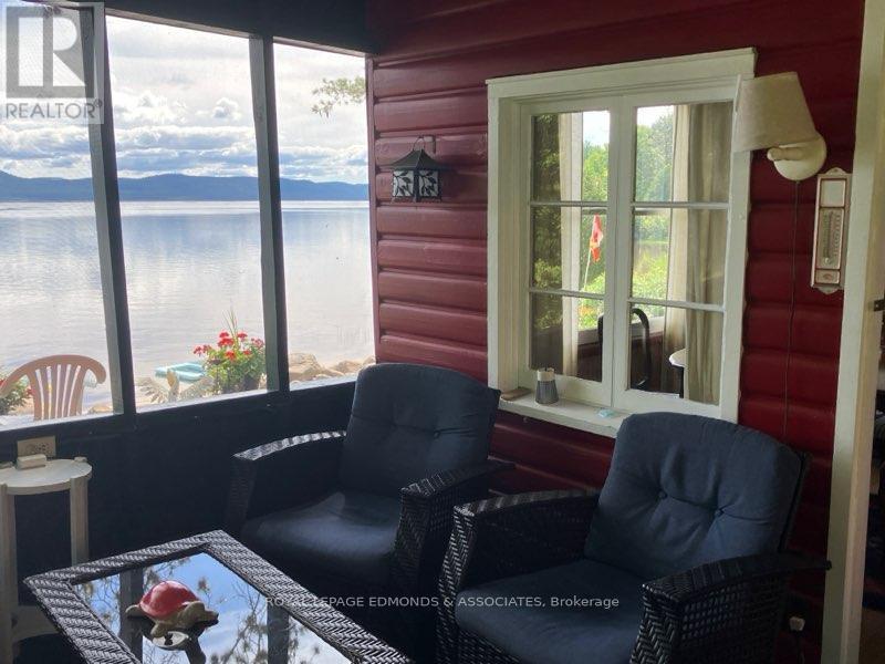 












544 ROCKY POINT LANE

,
Deep River,




Ontario
K0J1P0

