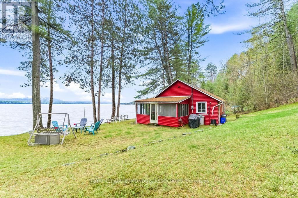 












544 ROCKY POINT LANE

,
Deep River,




Ontario
K0J1P0

