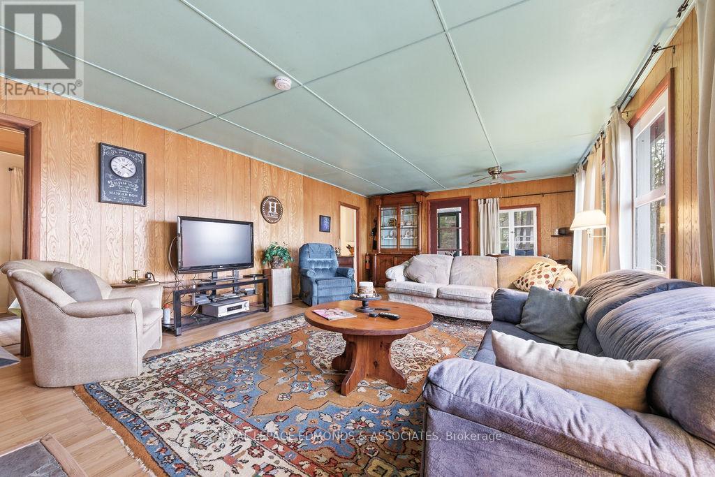 












544 ROCKY POINT LANE

,
Deep River,




Ontario
K0J1P0

