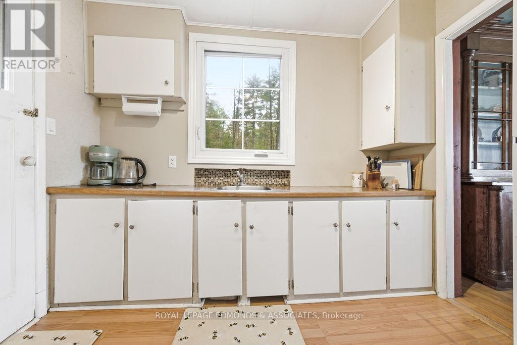 












544 ROCKY POINT LANE

,
Deep River,




Ontario
K0J1P0

