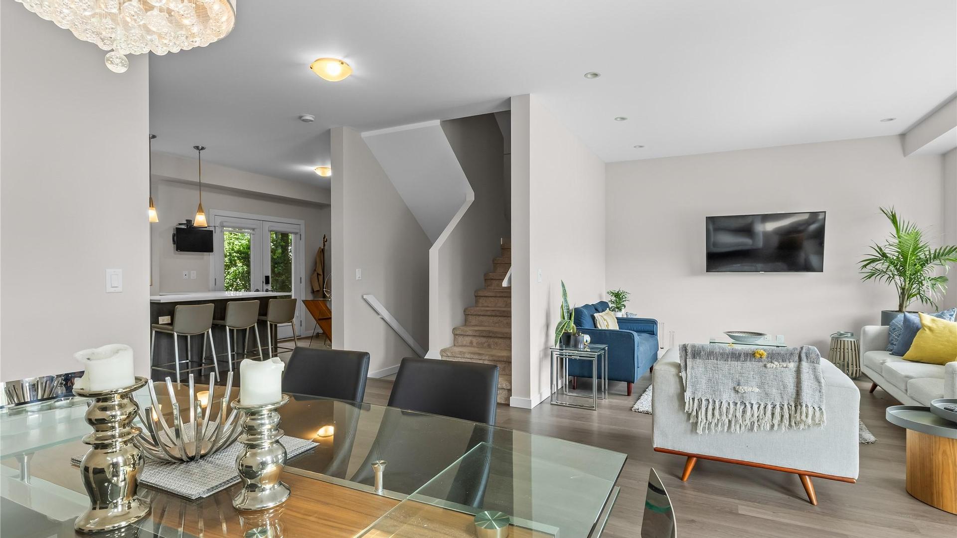 









1818


Peak Point

Court, 20,
West Kelowna,




BC
V1Z 4B4

