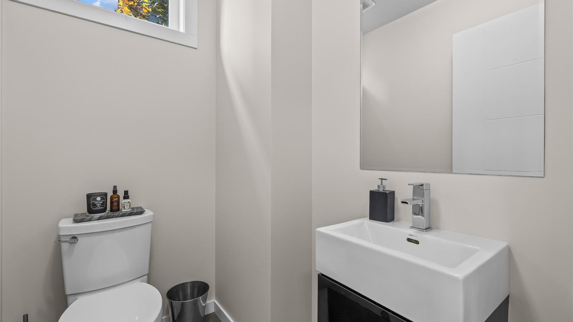 









1818


Peak Point

Court, 20,
West Kelowna,




BC
V1Z 4B4

