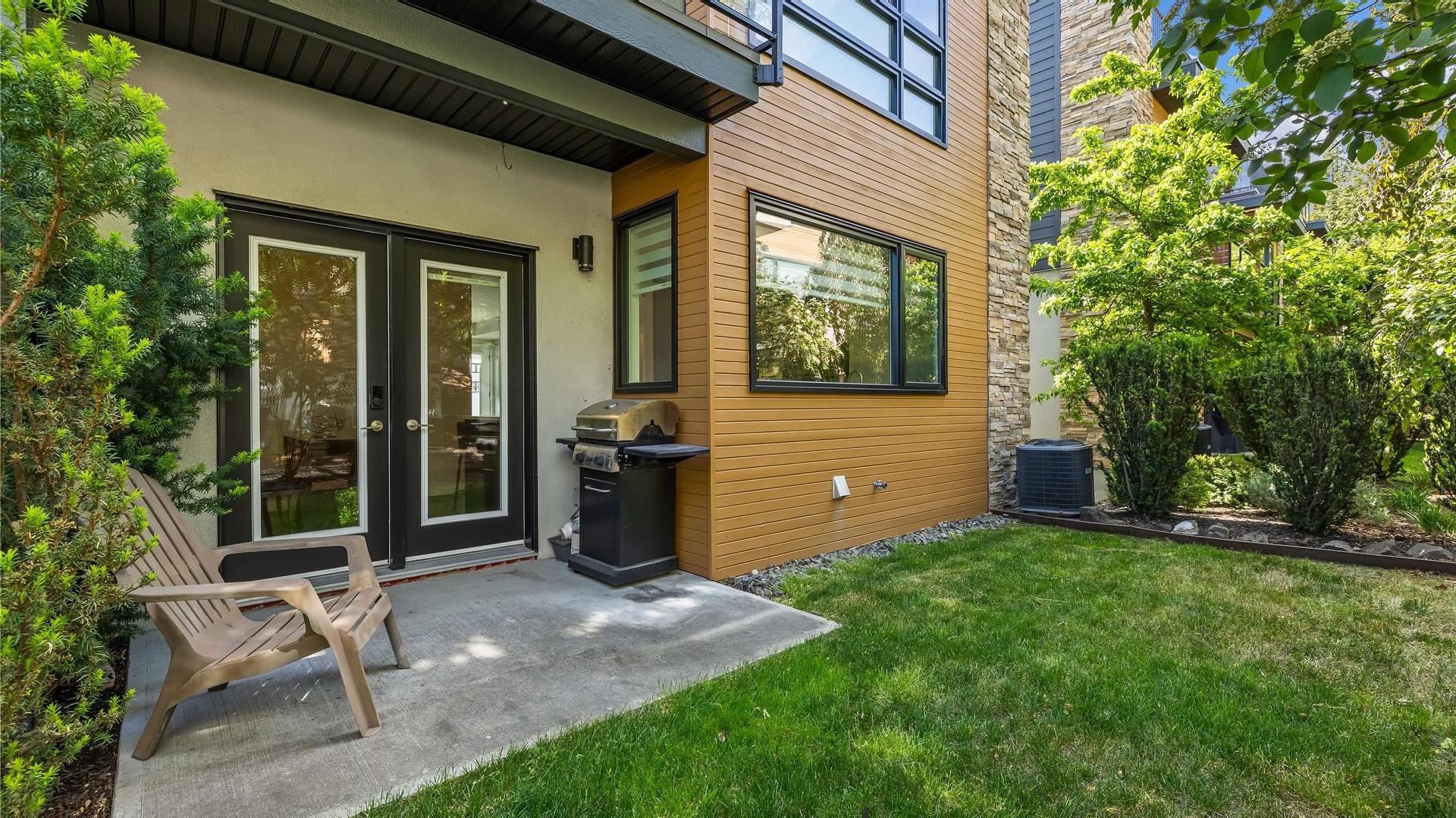 









1818


Peak Point

Court, 20,
West Kelowna,




BC
V1Z 4B4

