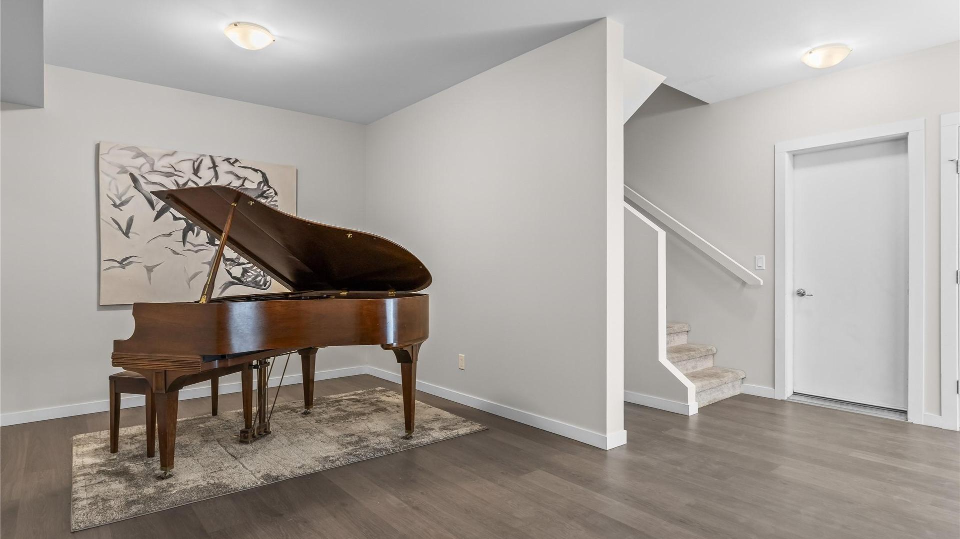 









1818


Peak Point

Court, 20,
West Kelowna,




BC
V1Z 4B4

