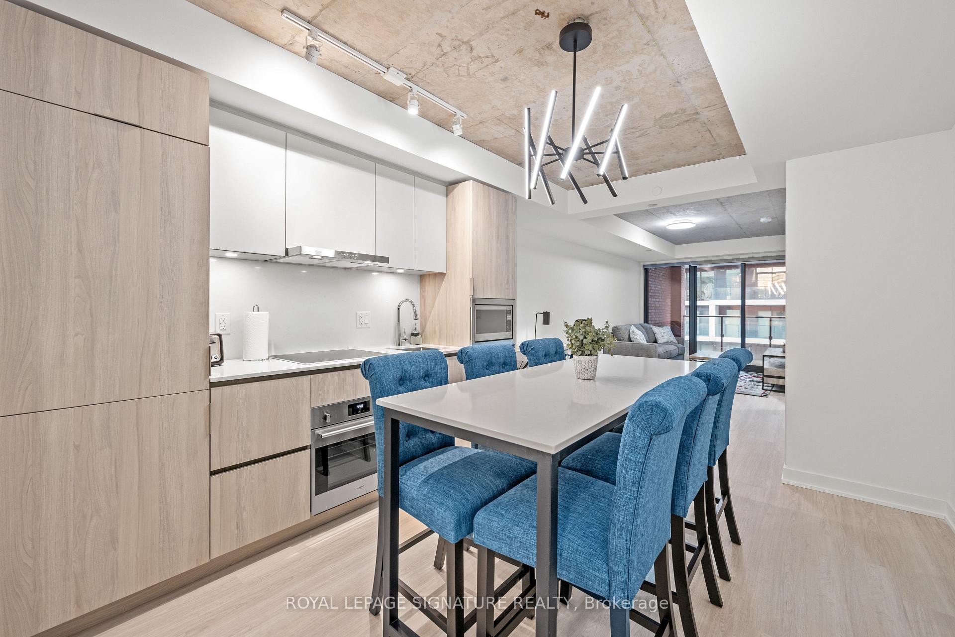 









47


Mutual

Street South, 607,
Toronto,




ON
M5B 0C6

