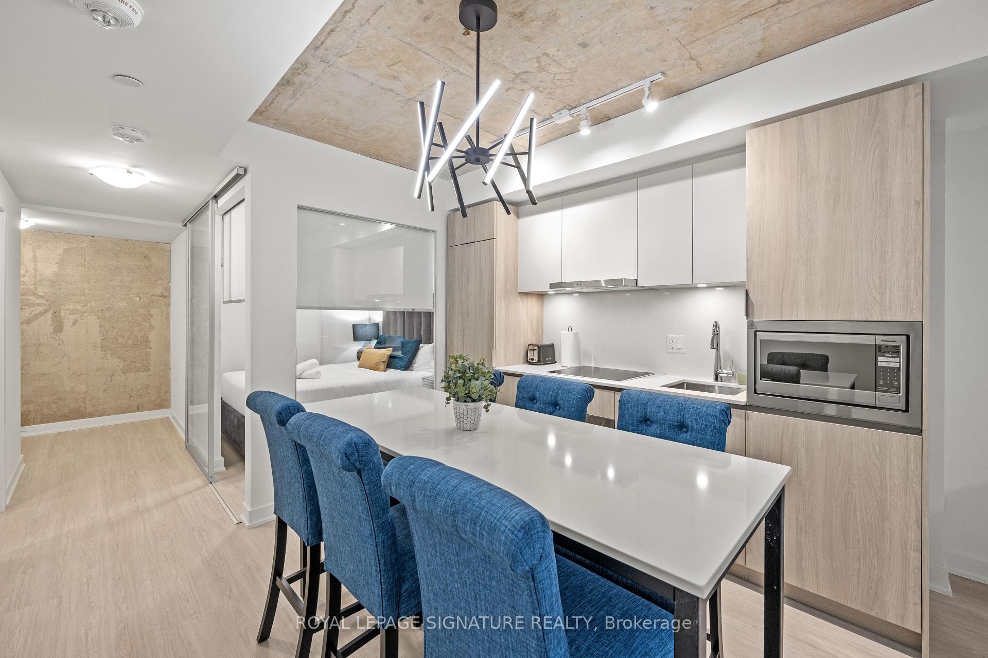 









47


Mutual

Street South, 607,
Toronto,




ON
M5B 0C6

