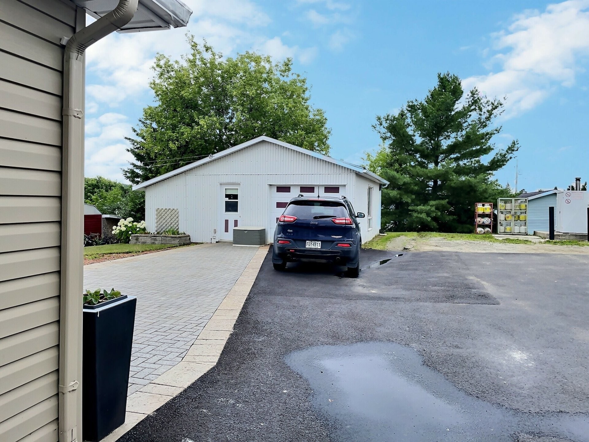 









47


Rue de l'Église N.

,
Lorrainville,




QC
J0Z2R0

