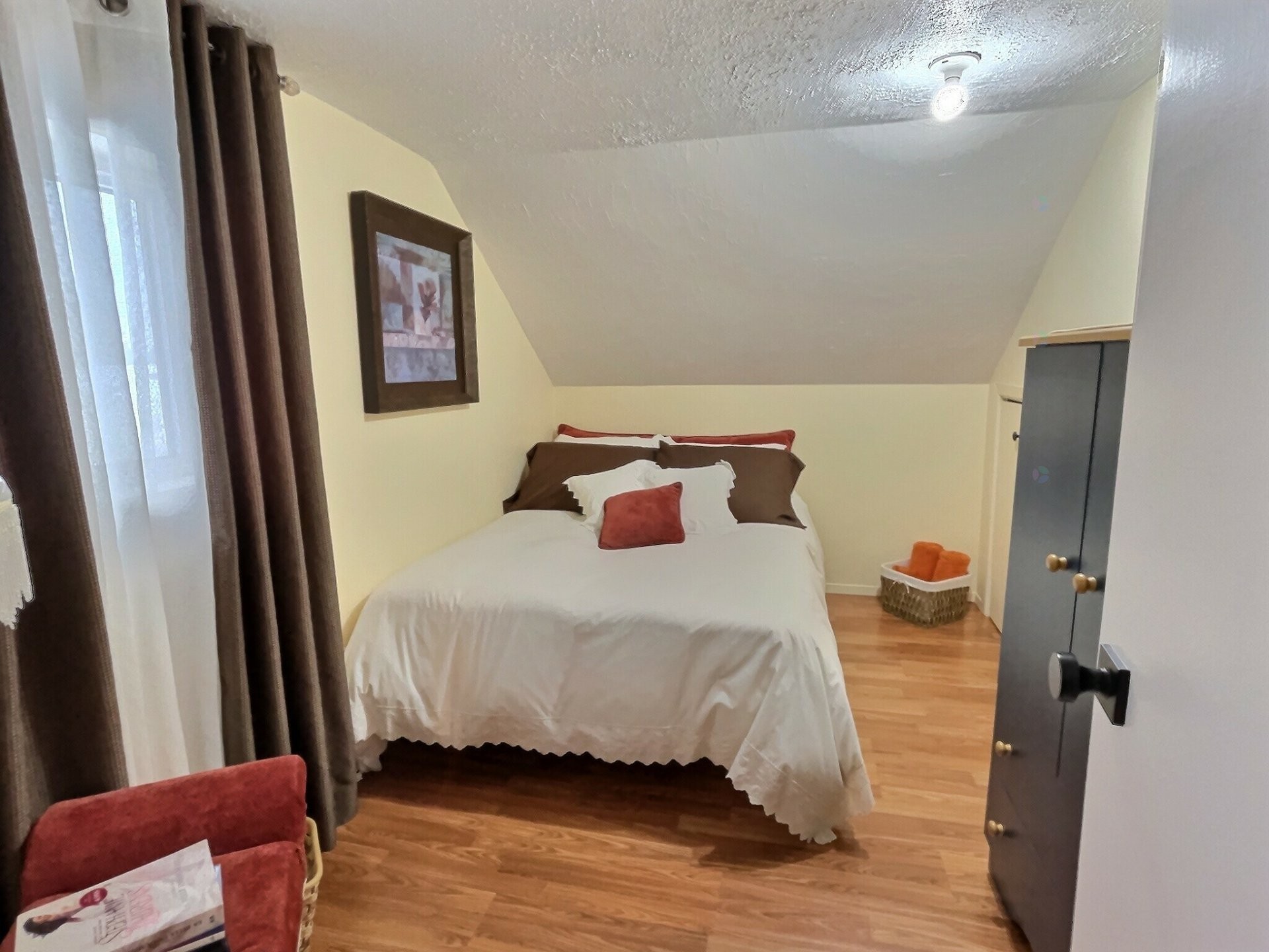 









47


Rue de l'Église N.

,
Lorrainville,




QC
J0Z2R0

