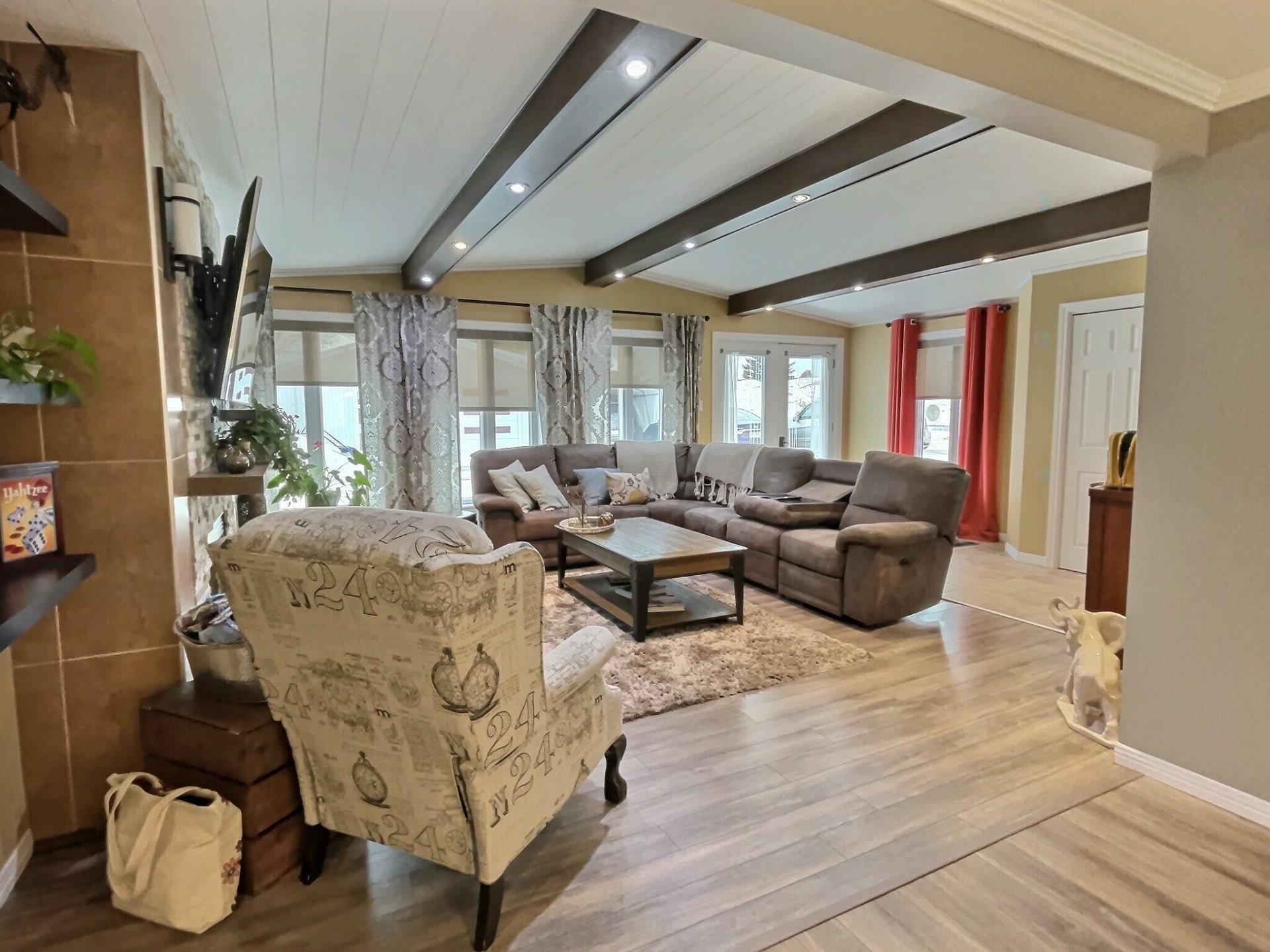 









47


Rue de l'Église N.

,
Lorrainville,




QC
J0Z2R0

