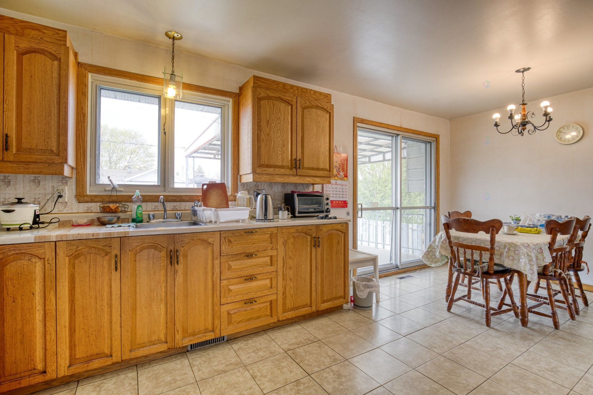 









1800


Rue Talleyrand

,
Brossard,




QC
J4W2J2

