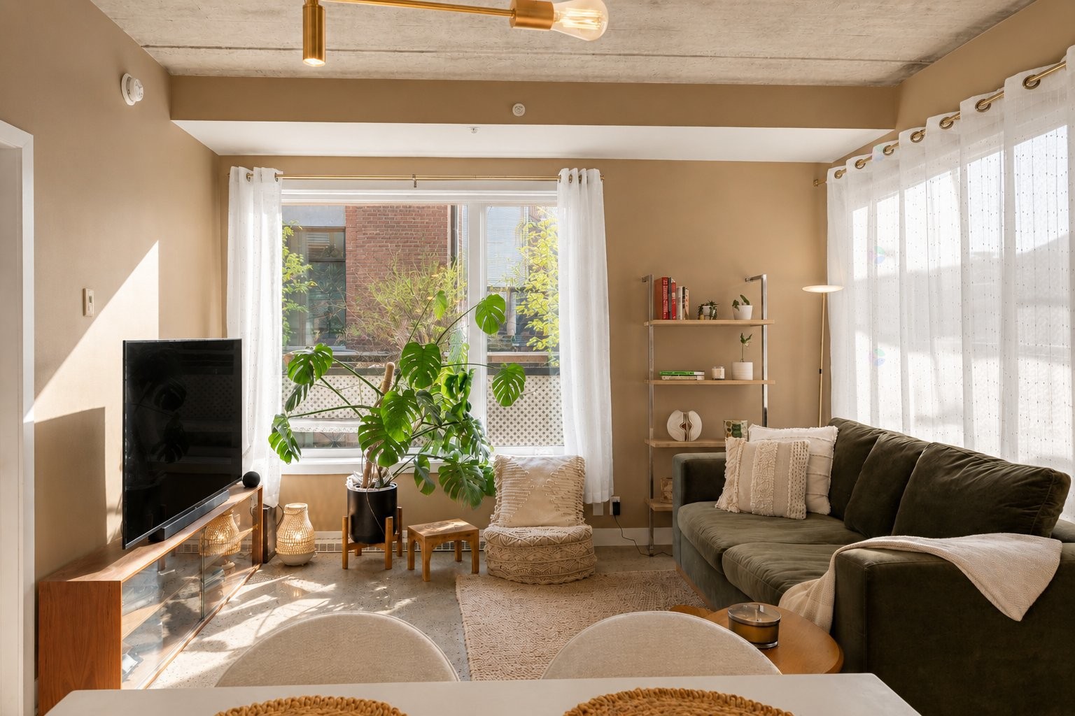 









730


Rue Rose-de-Lima

, 1E,
Montréal (Le Sud-Ouest),




QC
H4C2L8

