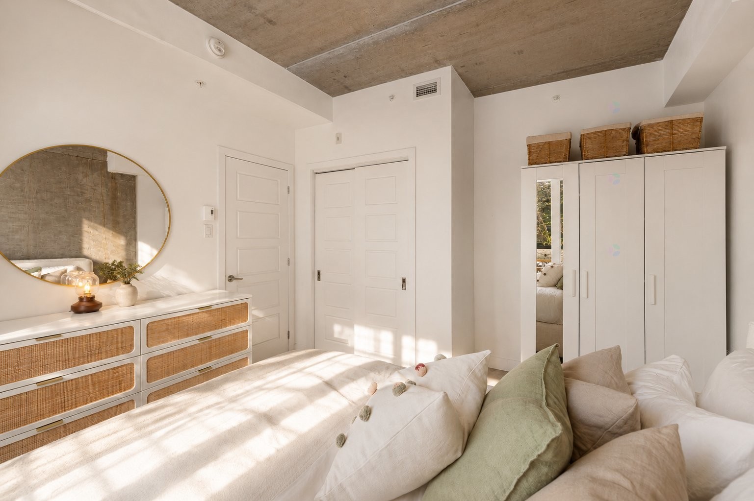 









730


Rue Rose-de-Lima

, 1E,
Montréal (Le Sud-Ouest),




QC
H4C2L8

