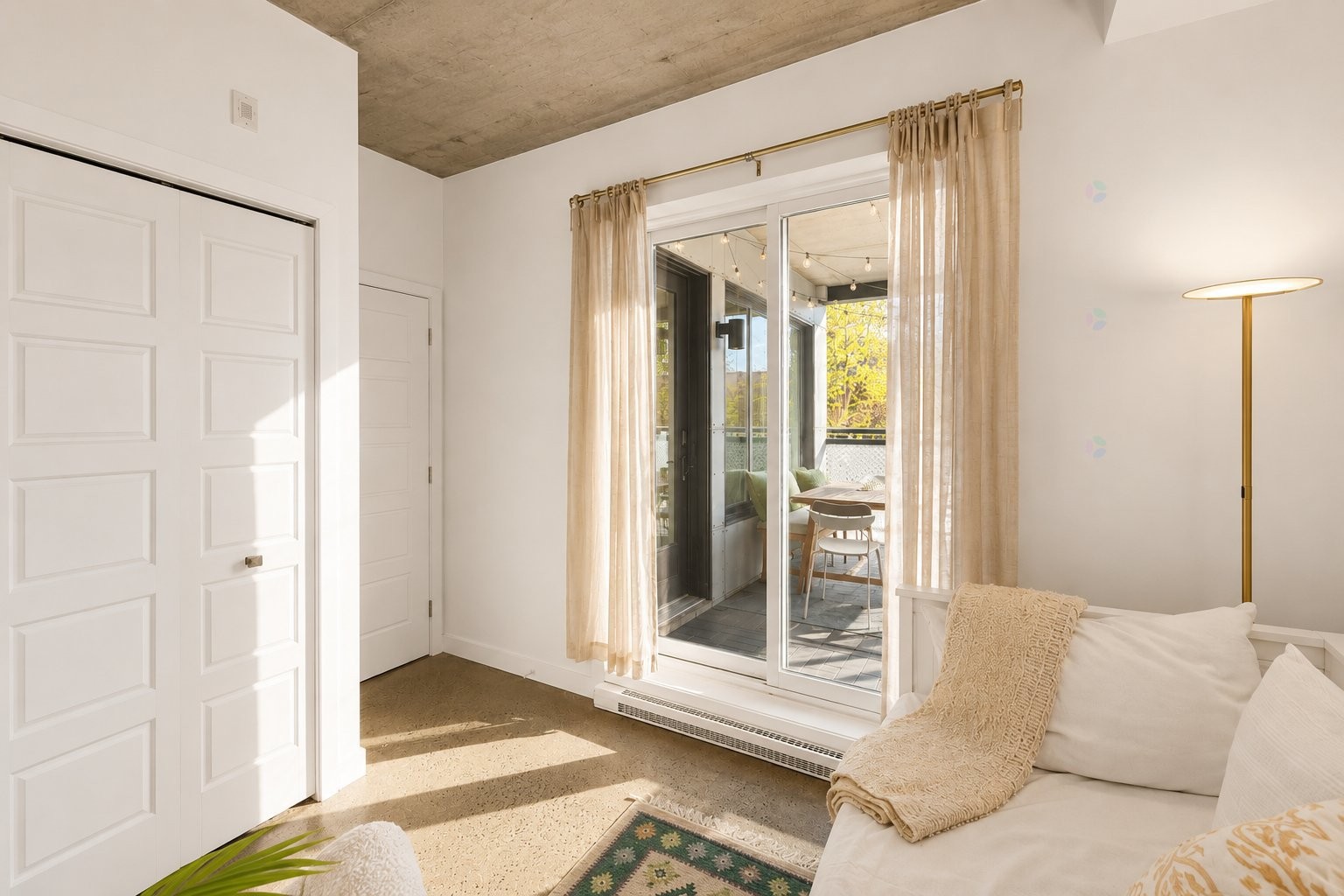 









730


Rue Rose-de-Lima

, 1E,
Montréal (Le Sud-Ouest),




QC
H4C2L8

