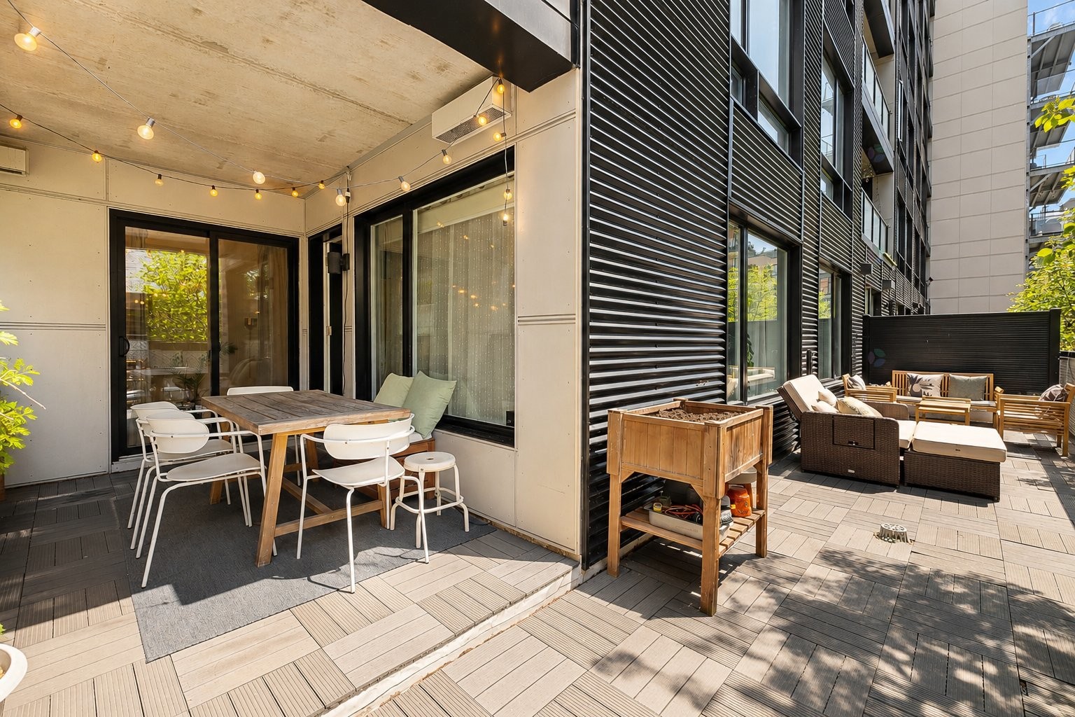 









730


Rue Rose-de-Lima

, 1E,
Montréal (Le Sud-Ouest),




QC
H4C2L8

