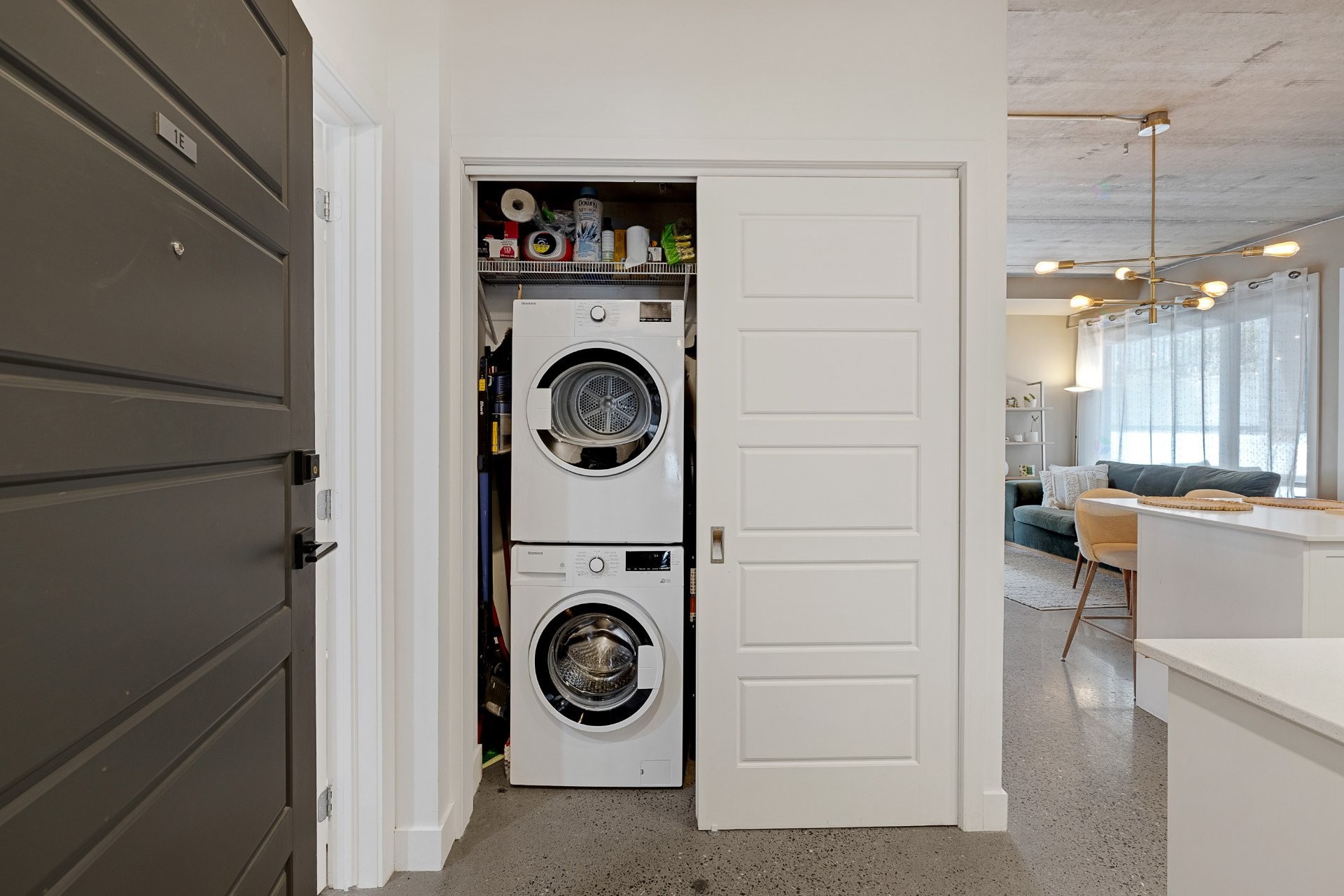 









730


Rue Rose-de-Lima

, 1E,
Montréal (Le Sud-Ouest),




QC
H4C2L8

