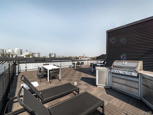 









730


Rue Rose-de-Lima

, 1E,
Montréal (Le Sud-Ouest),




QC
H4C2L8

