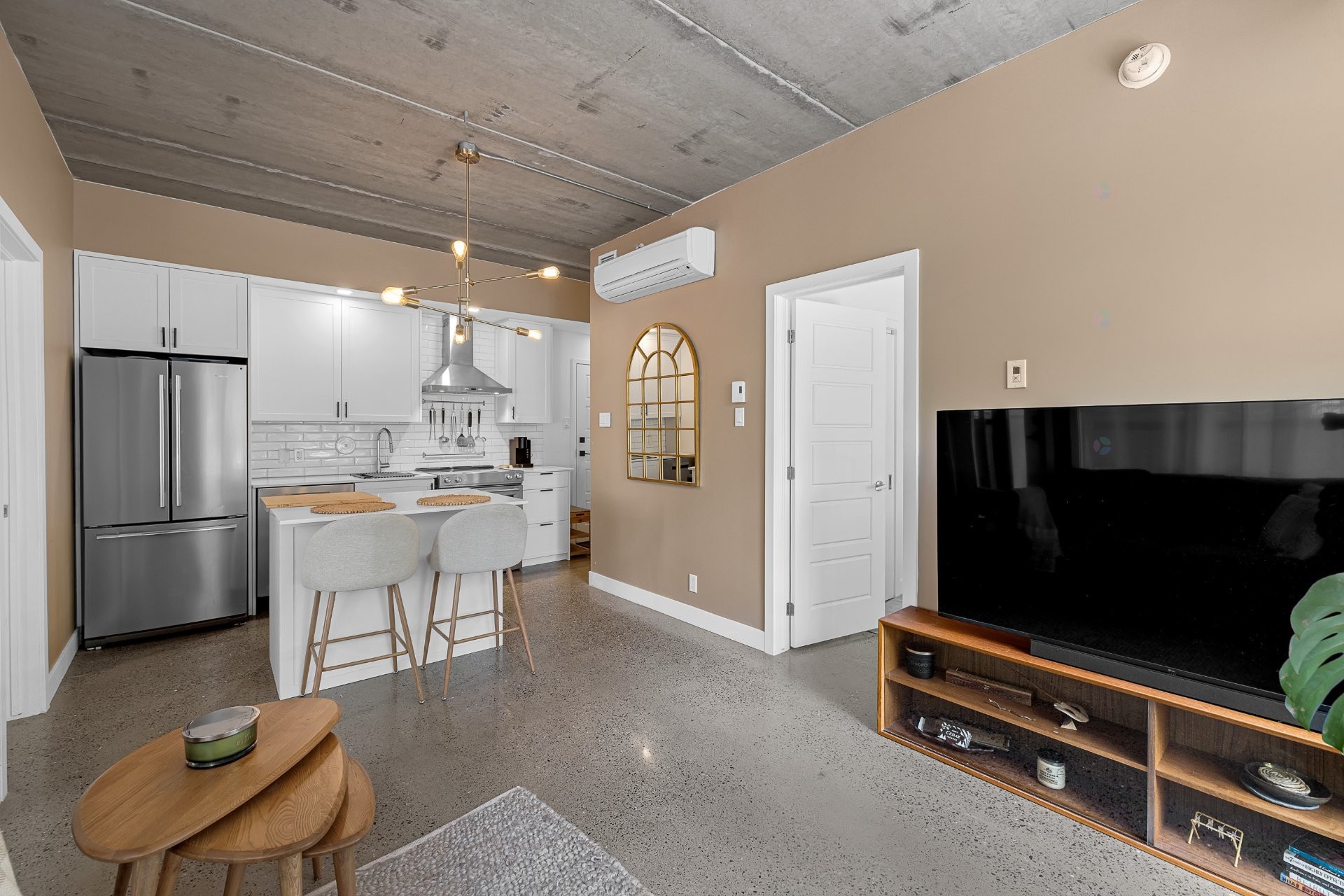 









730


Rue Rose-de-Lima

, 1E,
Montréal (Le Sud-Ouest),




QC
H4C2L8

