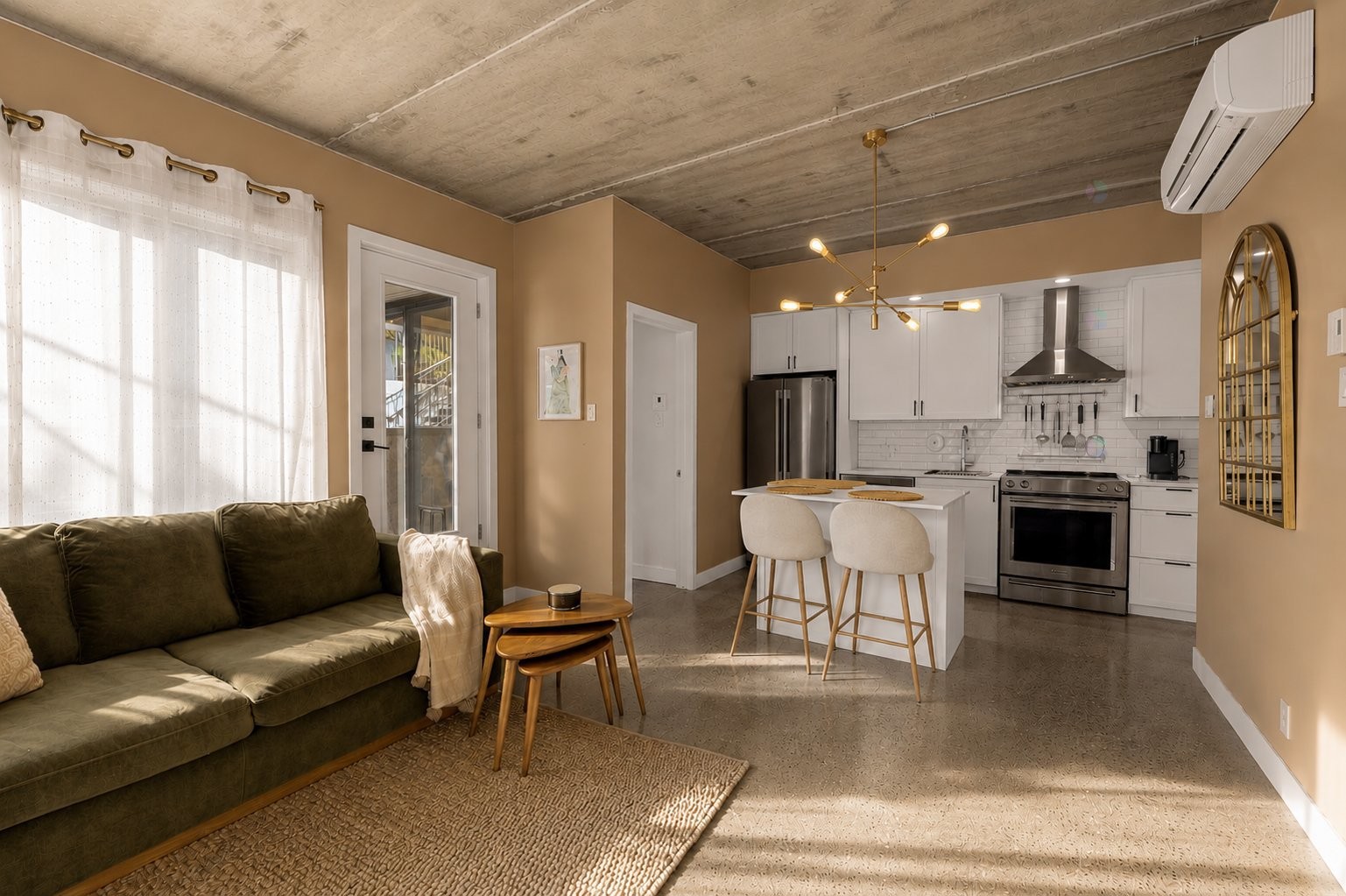 









730


Rue Rose-de-Lima

, 1E,
Montréal (Le Sud-Ouest),




QC
H4C2L8

