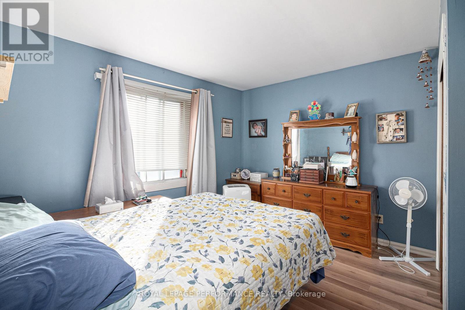 












656 ST FELIX STREET

,
Cornwall,




Ontario
K6H5B6

