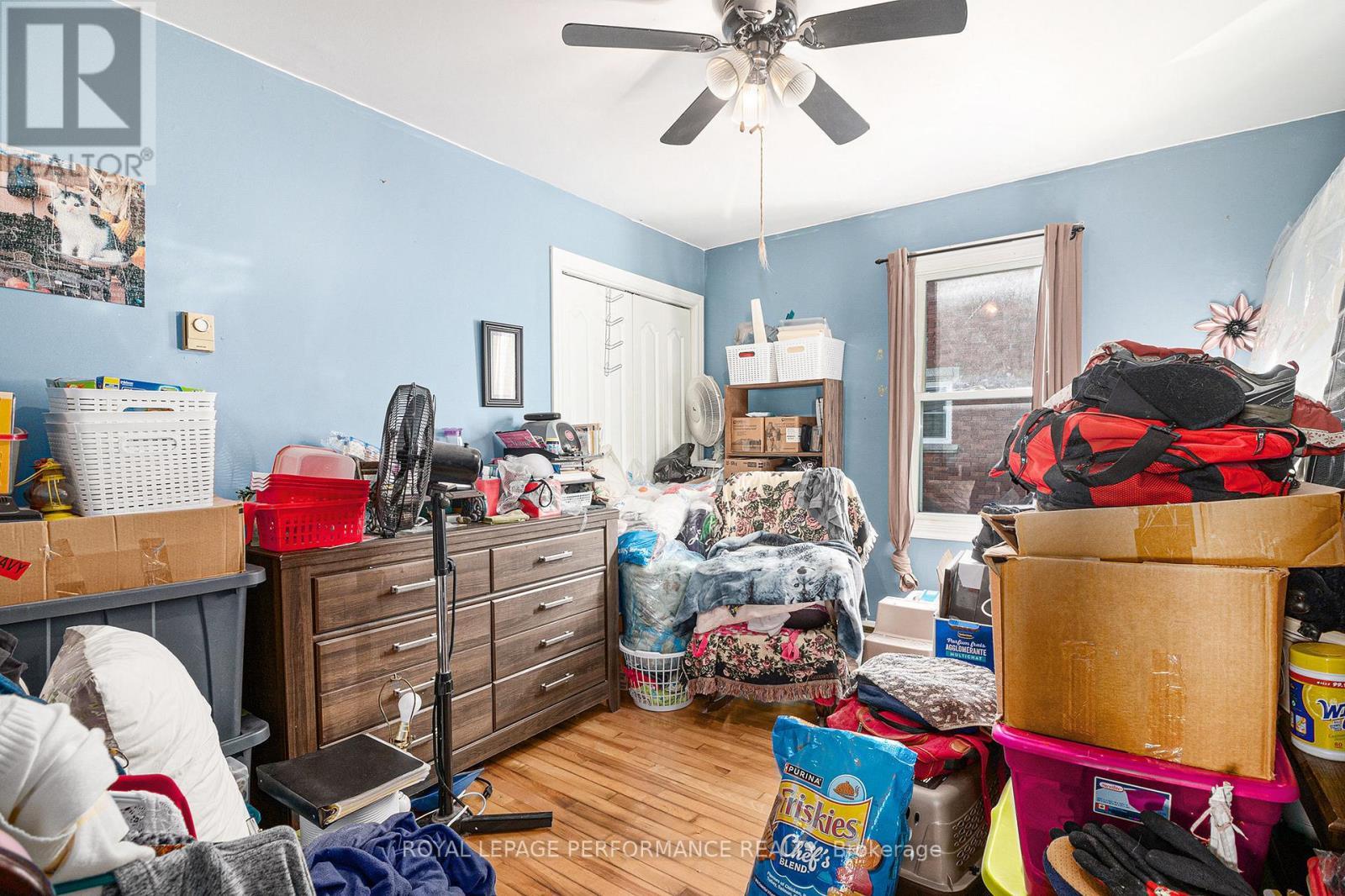












656 ST FELIX STREET

,
Cornwall,




Ontario
K6H5B6

