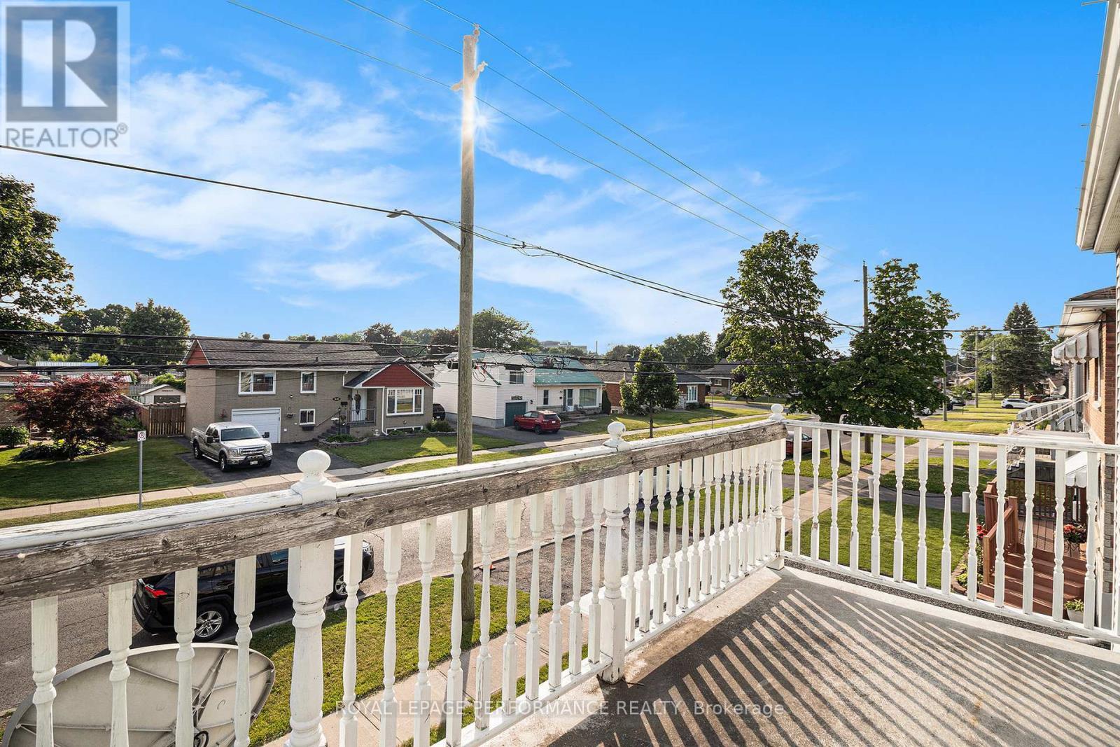 












656 ST FELIX STREET

,
Cornwall,




Ontario
K6H5B6

