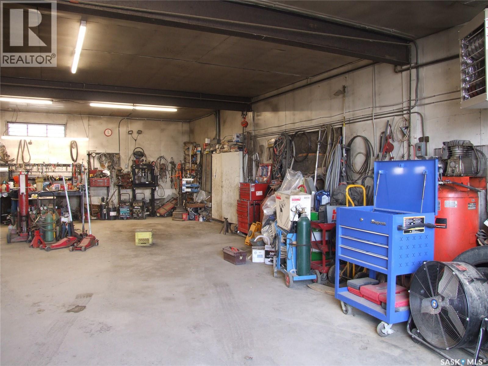 












314 1st AVENUE W

,
Leader,




Saskatchewan
S0N1H0

