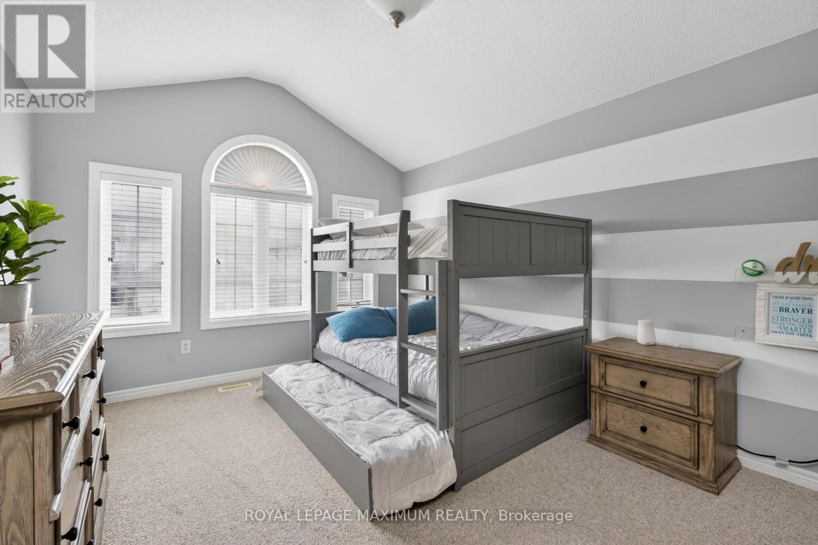 












3 AMALFI COURT

,
Vaughan,




Ontario
L4L9S2

